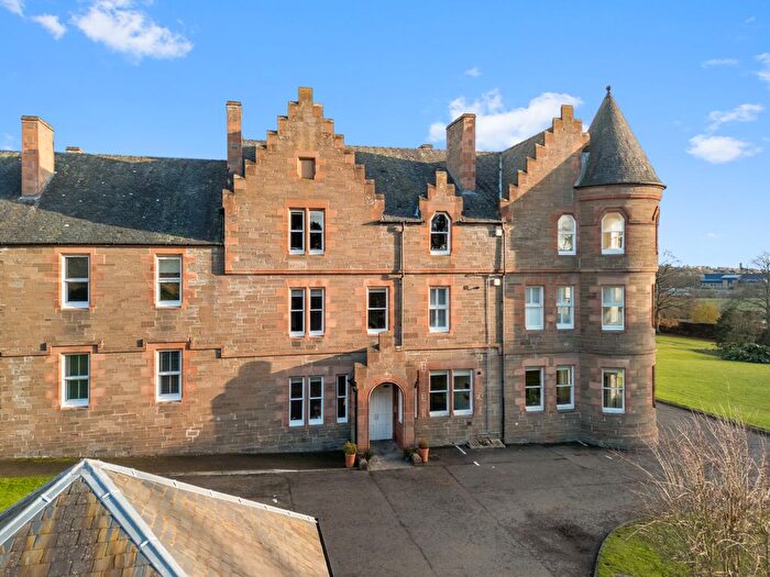 3 Bedroom Town House For Sale In South Drive, Liff, DD2