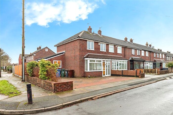 2 Bedroom End Terrace House For Sale In Farcroft Avenue, Radcliffe, Manchester, Greater Manchester, M26