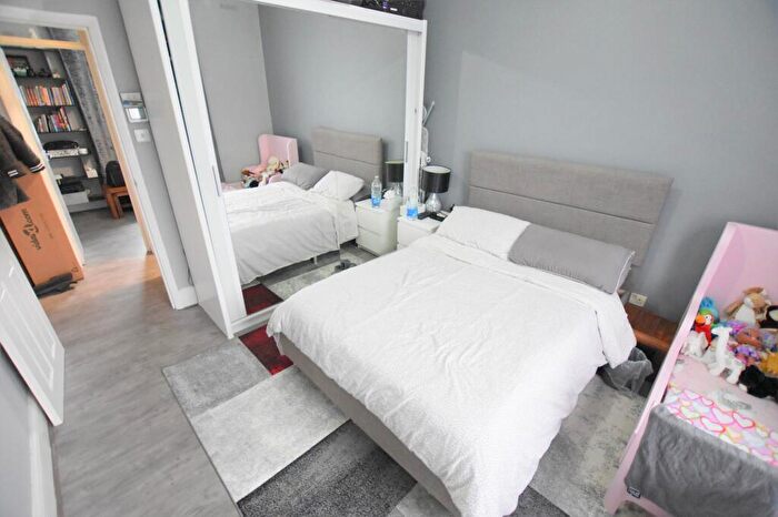 1 Bedroom Flat To Rent In Balfour Road, Ilford, IG1