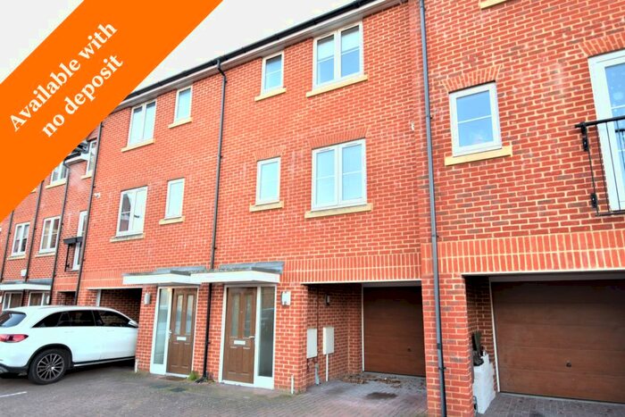3 Bedroom Mews To Rent In Barrel Mews, Horndean, Waterlooville, PO8