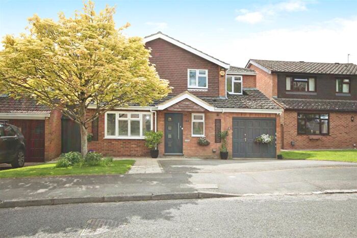 4 Bedroom Detached House For Sale In Ridgeway, Wargrave, Reading, Berkshire, RG10