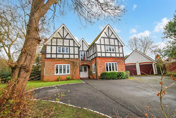 5 Bedroom Detached House For Sale In The Birches, Beaconsfield, Buckinghamshire, HP9