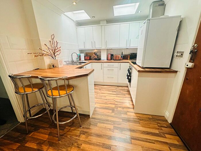 1 Bedroom Flat To Rent In Knyveton Road, Bournemouth, BH1