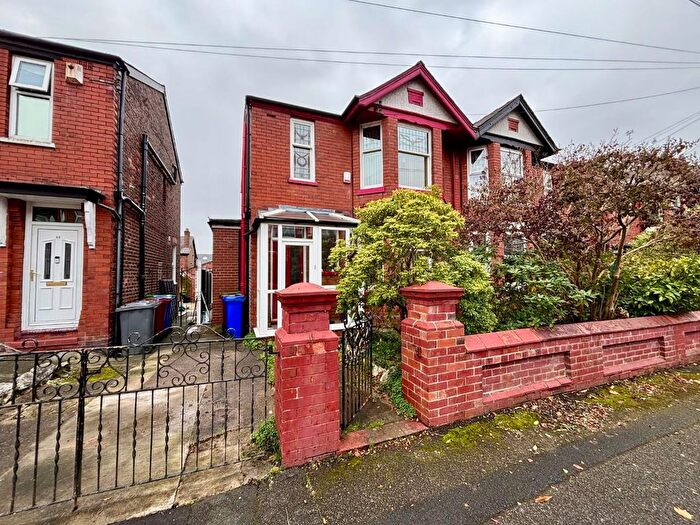 3 Bedroom Semi-detached House For Sale In Linden Park, Levenshulme, M19