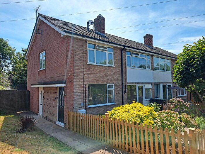 2 Bedroom Maisonette To Rent In Rednall Drive, Four Oaks, Sutton Coldfield, B75