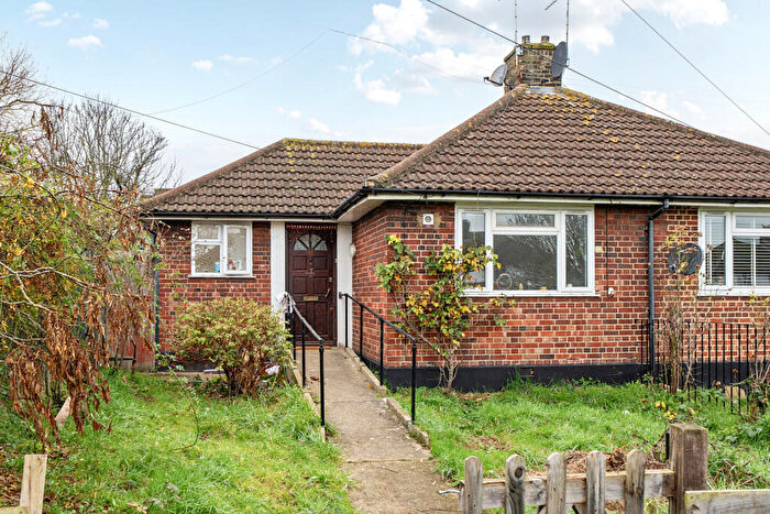 1 Bedroom Bungalow For Sale In Glenmore Road, Welling, DA16
