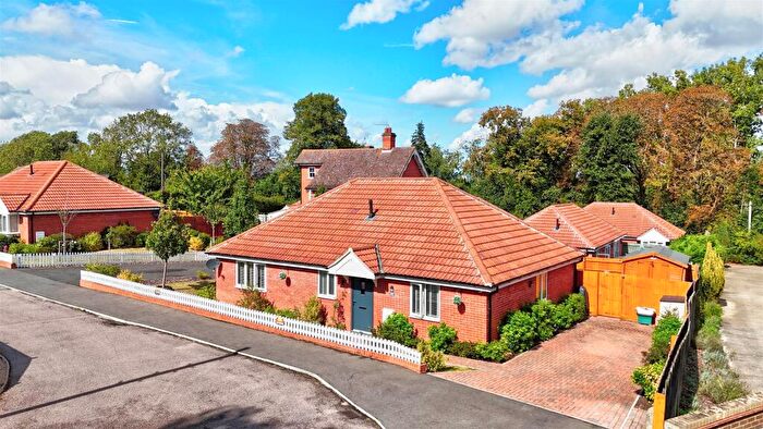 3 Bedroom Detached Bungalow For Sale In Larchwood Close, Ipswich, IP2