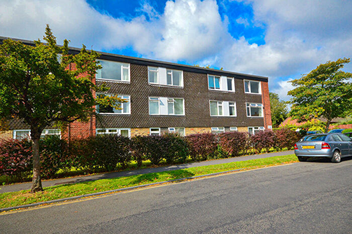 2 Bedroom Apartment To Rent In Dalegarth, Cambridge, CB4