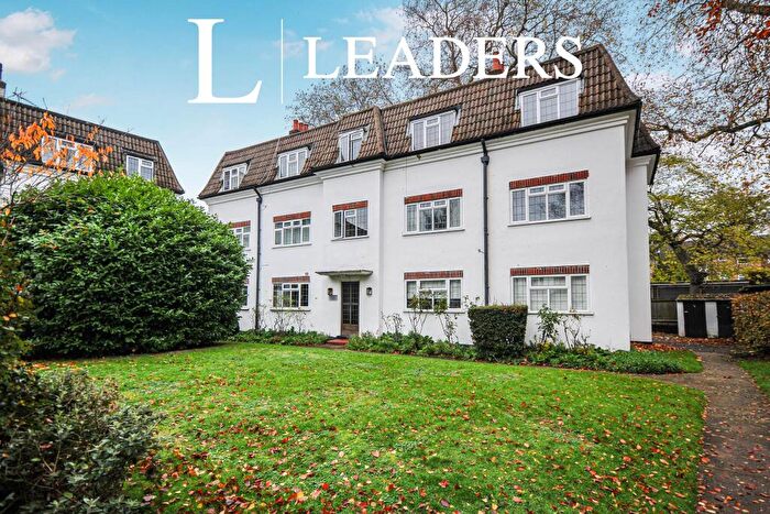 2 Bedroom Flat To Rent In Dainton Close, Upper Park Road, BR1