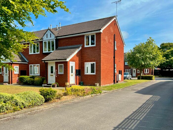 2 Bedroom Apartment For Sale In Manor Lodge, Old Town Lane, Formby, L37