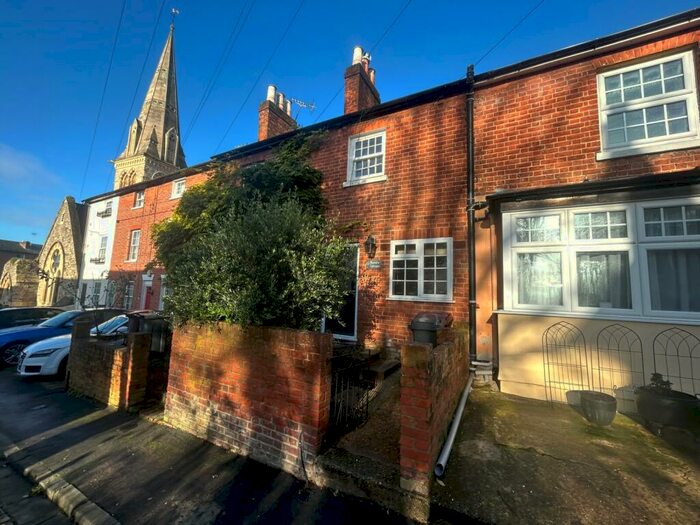 2 Bedroom Terraced House To Rent In Beehive Cottages, Saint John's Road, Reading, Berkshire, RG1