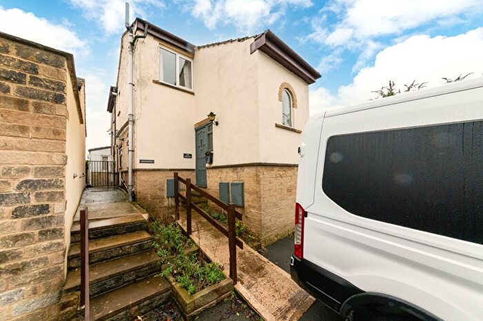1 Bedroom Flat For Sale In The Orchards, Marlbeck Close, Honley, HD9