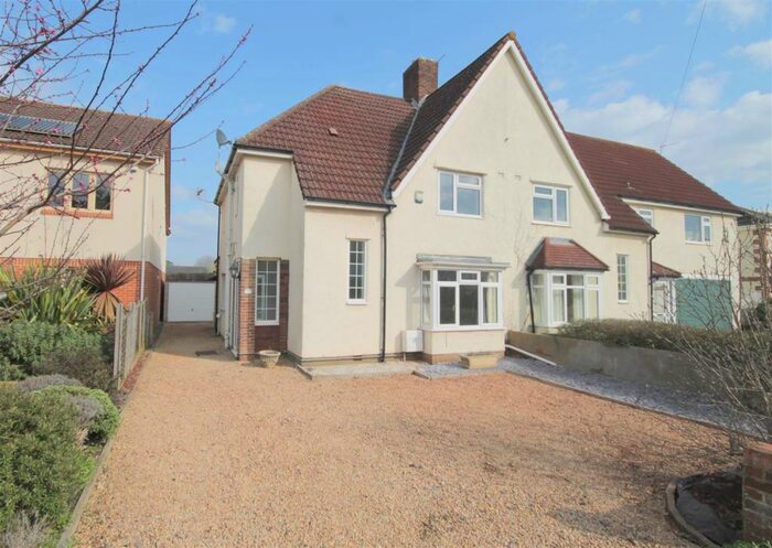 4 Bedroom Semi-Detached House To Rent In Malmains Drive Frenchay Bristol, BS16