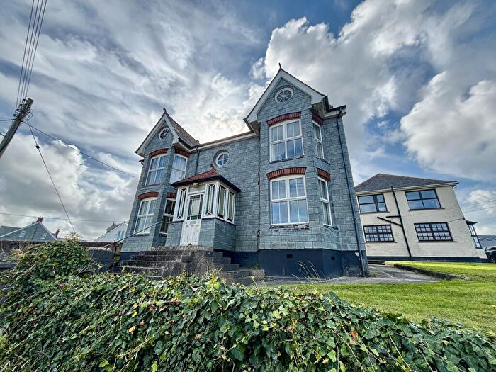 6 Bedroom Detached House For Sale In New Road, Port Isaac, Cornwall, PL29