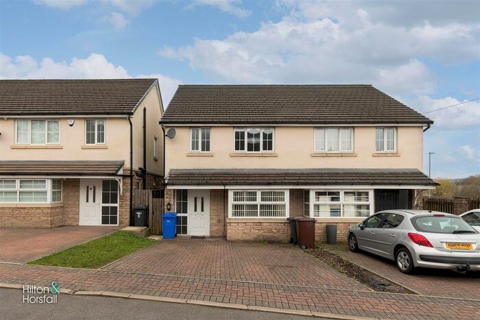 3 Bedroom Semi-Detached House To Rent In Fern Close, Nelson, BB9