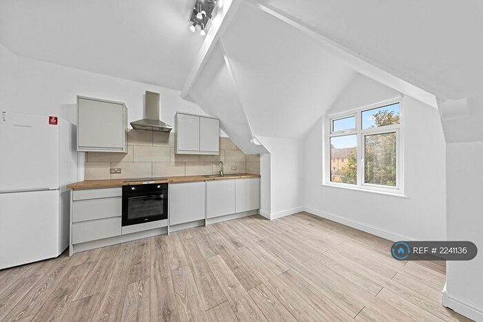 2 Bedroom Flat To Rent In Aldermans Drive, Peterborough, PE3