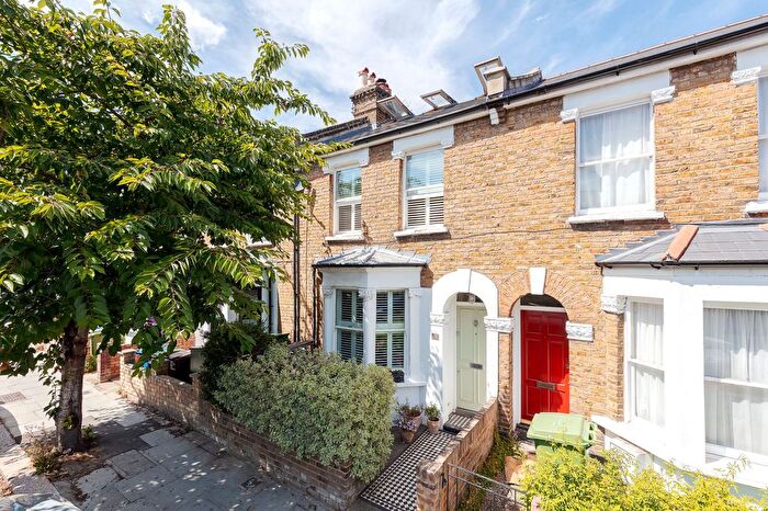 4 Bedroom Terraced House For Sale In Goodrich Road, London, SE22
