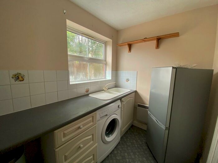 2 Bedroom Flat To Rent In Bowden Lane, Mill Court, SO17