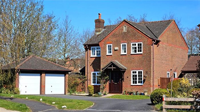 4 Bedroom Detached House For Sale In Willow Way, Motcombe, Shaftesbury, Dorset, SP7