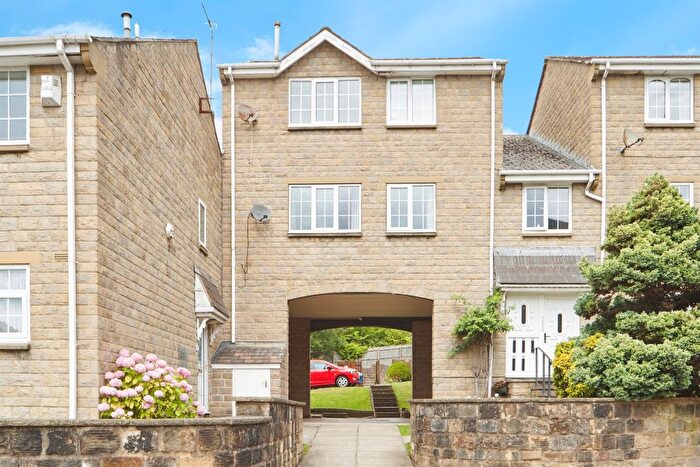 1 Bedroom Flat For Sale In Borrowdale Croft, Yeadon, Leeds, LS19