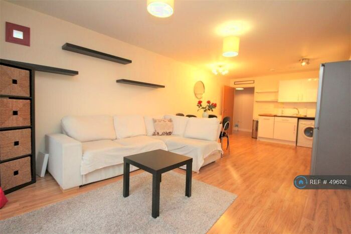 2 Bedroom Flat To Rent In Mildmay Avenue, London, N1