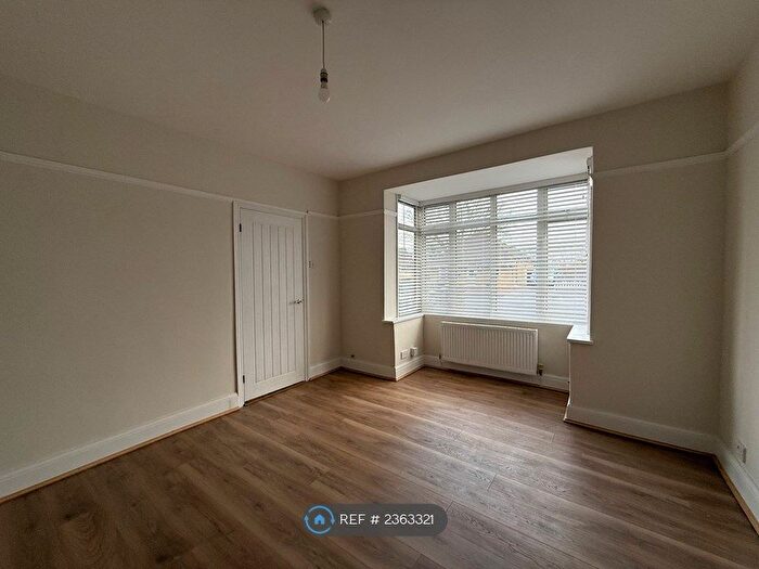 3 Bedroom Terraced House To Rent In Durley Avenue, Waterlooville, PO8