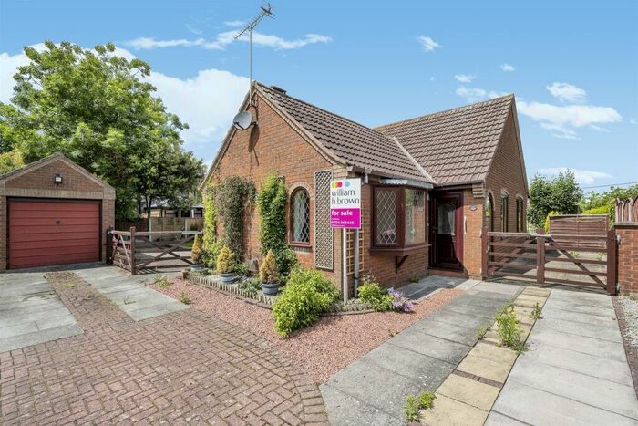 2 Bedroom Detached Bungalow For Sale In Taylor Close, Belton, Doncaster, DN9