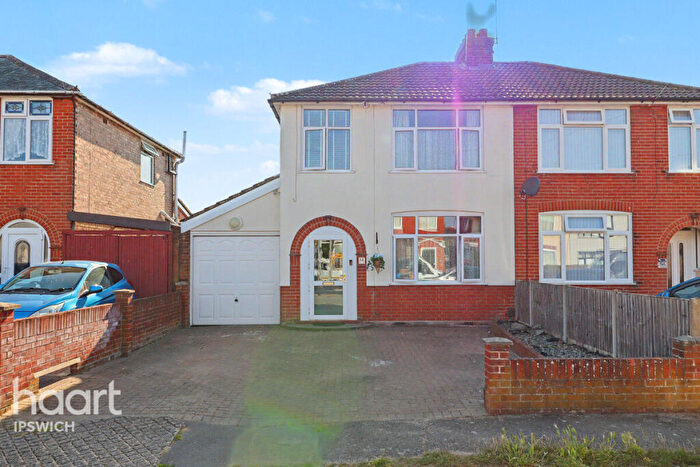 3 Bedroom Semi Detached House For Sale In Fairfield Road, Ipswich, IP3