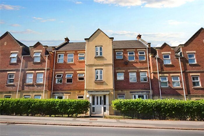 1 Bedroom Apartment To Rent In Whitehall Road, Leeds, West Yorkshire, LS12