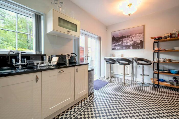 4 Bedroom End Of Terrace House To Rent In Old Woking, Old Woking, Woking, GU22