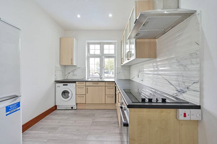 Studio To Rent In Dorset Road, Merton Park, London, SW19