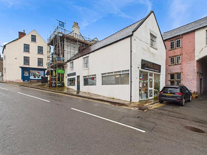 3 Bedroom Flat To Rent In Market Place, Wirksworth, Matlock, DE4