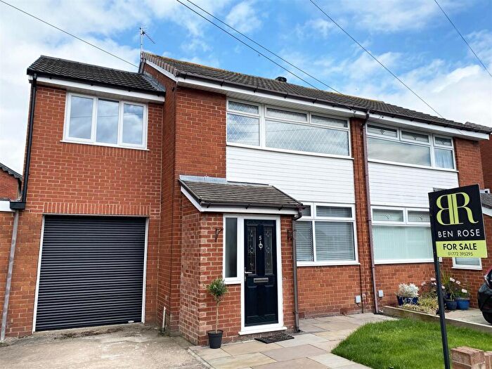 4 Bedroom Semi-Detached House For Sale In Yarrow Close, Croston, Leyland, PR26