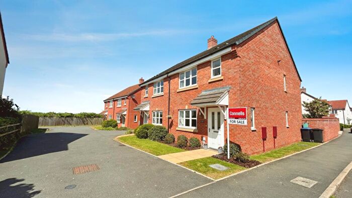 3 Bedroom Semi-Detached House For Sale In Wheelwright Way, Wellesbourne, Warwick, CV35