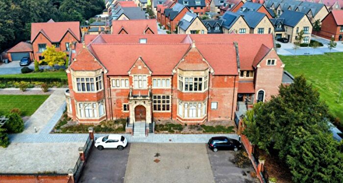 2 Bedroom Flat To Rent In Gables Close, Peterborough, Cambridgeshire, PE3