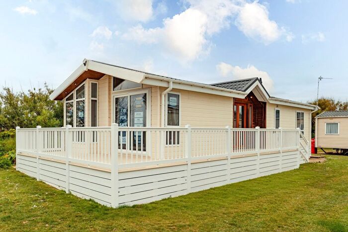2 Bedroom Mobile/park Home For Sale In Broadland Sands Holiday Park, Corton, NR32