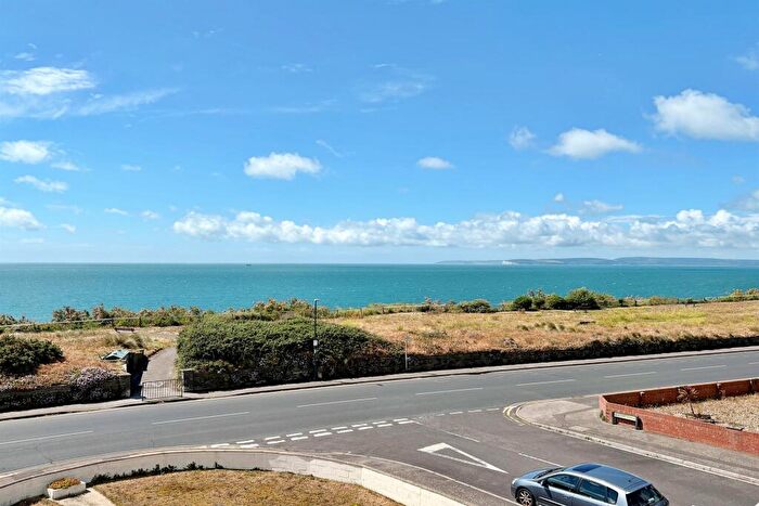 2 Bedroom Maisonette For Sale In Southbourne, BH6