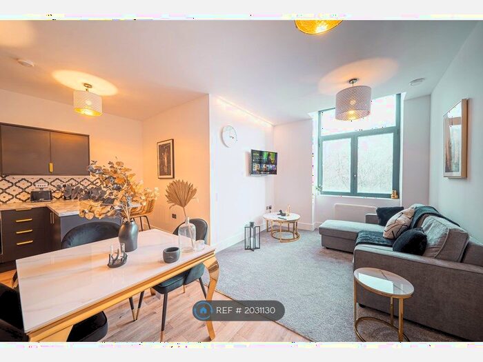 3 Bedroom Flat To Rent In Stanley Mills, Huddersfield, HD3