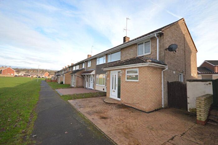 3 Bedroom Terraced House To Rent In Ollerton Walk, Corby, NN18