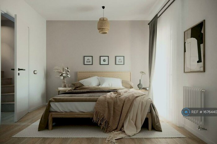 5 Bedroom Terraced House To Rent In West Street Mews, Bristol, BS2