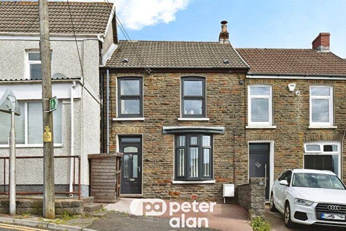 3 Bedroom Terraced House For Sale In High Street, Bedlinog, Treharris, CF46