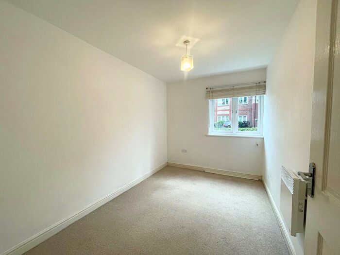 2 Bedroom Apartment To Rent In Crawley Road, Horsham, RH12