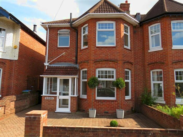 3 Bedroom Property To Rent In Colebrook Avenue, Shirley, Southampton, SO15
