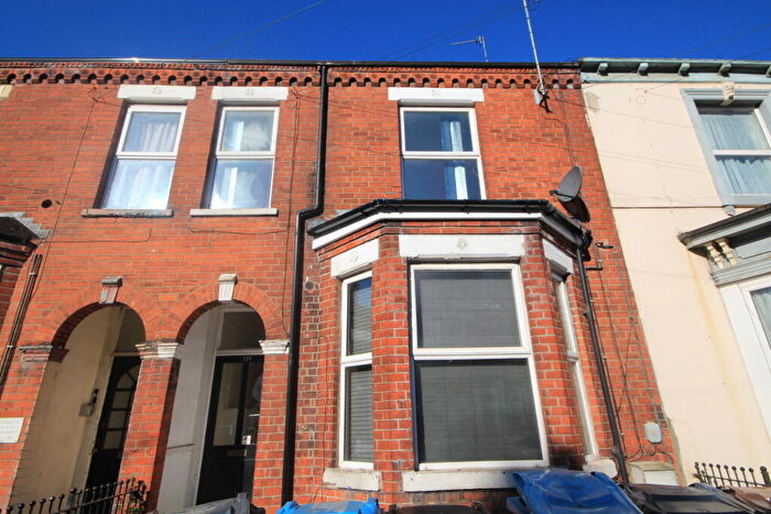 2 Bedroom Flat To Rent In Coltman St, Hull, HU3