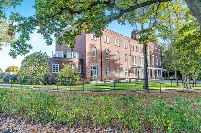 2 Bedroom Maisonette For Sale In Christleton Hall, Townsend Way, Christleton, Chester, CH3