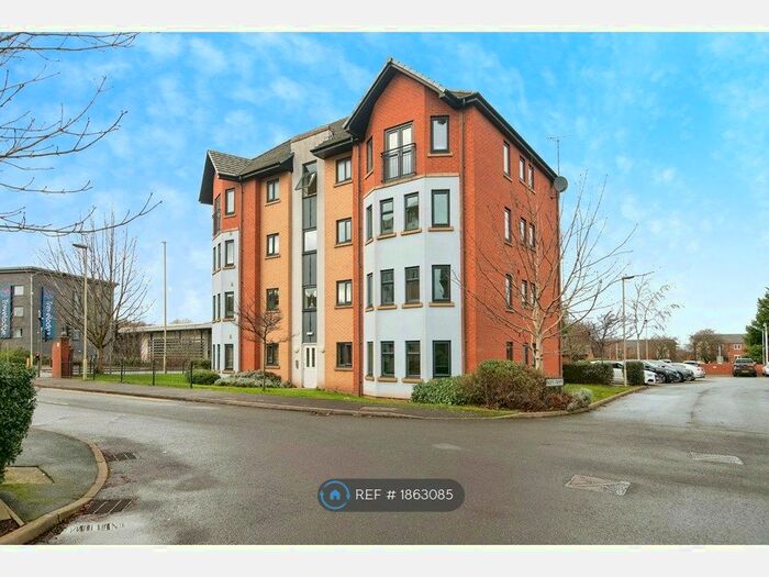 2 Bedroom Flat To Rent In Pages Croft, Dudley, DY1