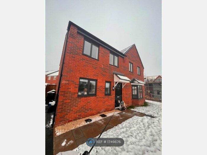 3 Bedroom Semi-Detached House To Rent In Aster Road, Shirebrook, NG20