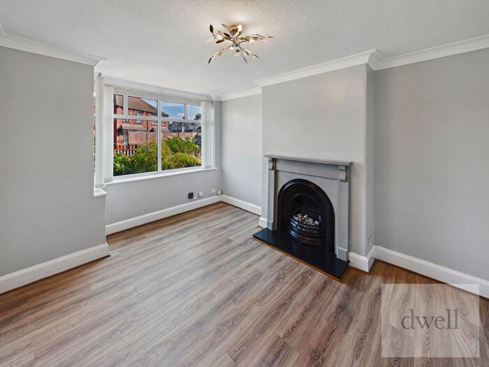 3 Bedroom Semi-Detached House To Rent In Cardinal Road, Beeston, Leeds, LS11