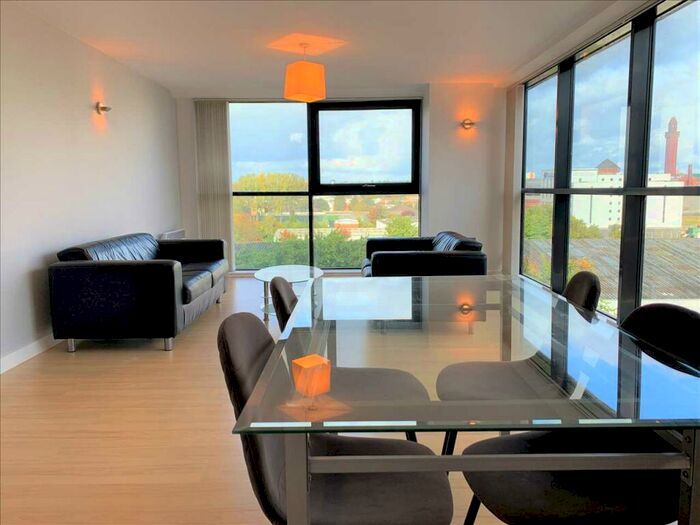2 Bedroom Apartment To Rent In Tempus Tower, Mirabel Street, Manchester, M3