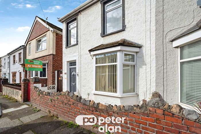 3 Bedroom Semi-Detached House For Sale In Victoria Street, Briton Ferry, Neath, SA11